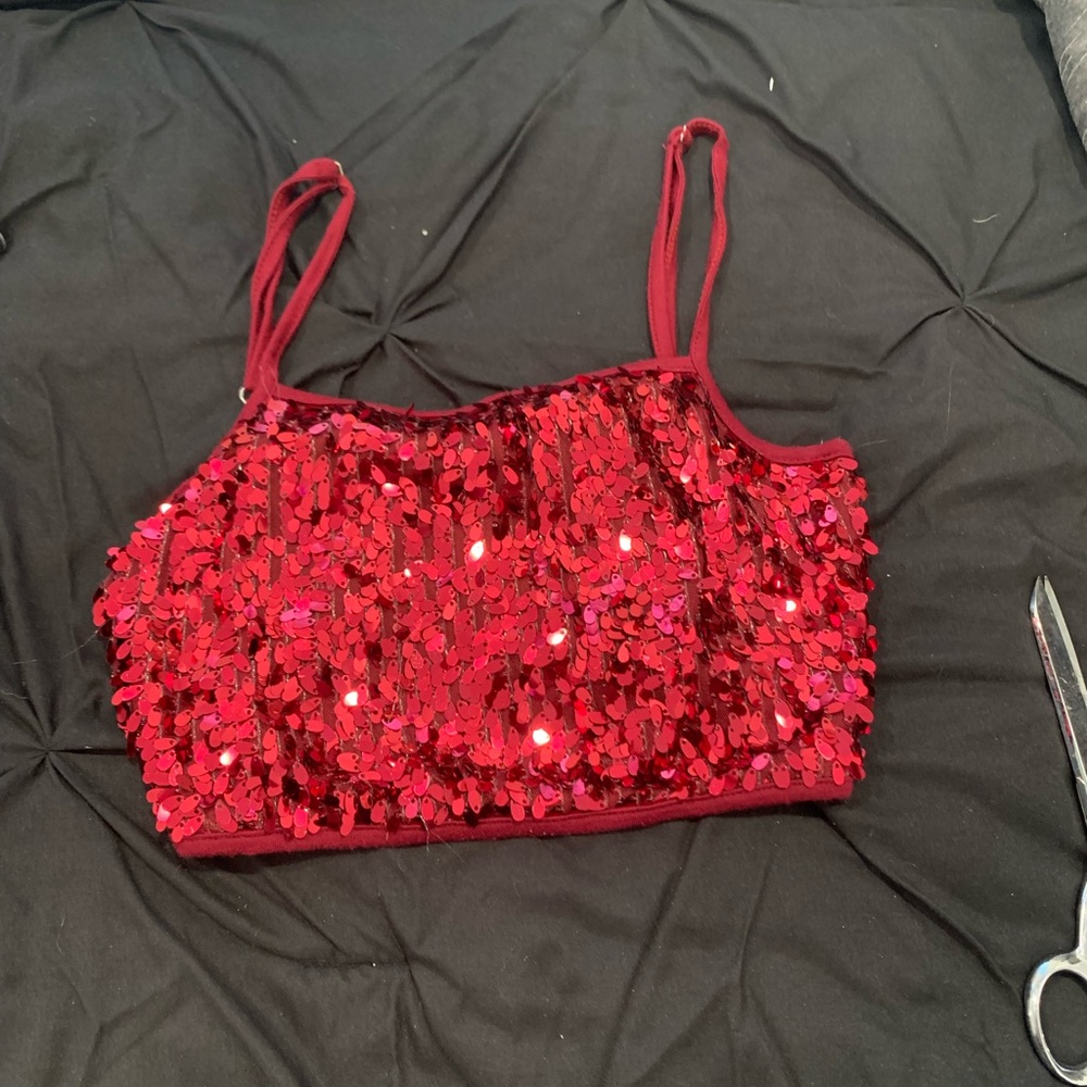 Cropped sequin shirt